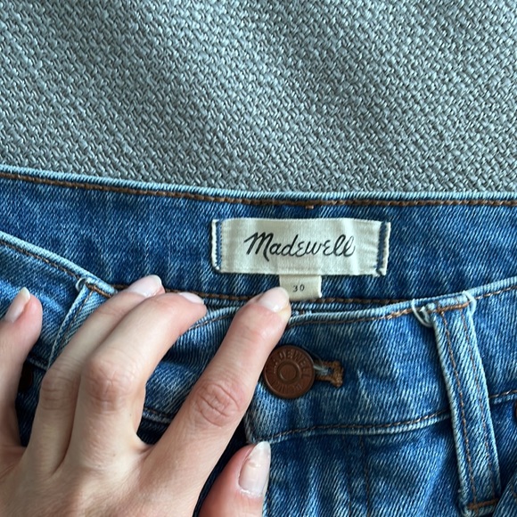 Madewell Jeans Shorts in Size 30 - Picture 2 of 4